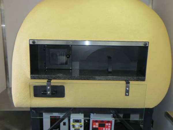 Wood-fired mini oven sx (left) 85